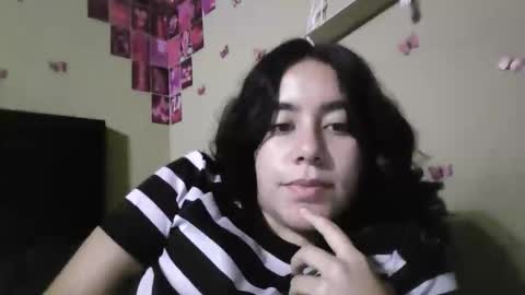 Snapshot of hanah_bakeer chatting on May 19, 12:16 am Hanah Montana Independent model online show from May 19, 12:16 am