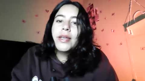 Snapshot of hanah_bakeer chatting on June 8, 2:28 pm Hanah Montana Independent model online show from June 8, 2:28 pm
