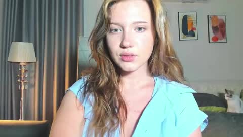 hanahwoods online show from February 26, 8:54 pm