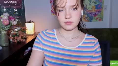 Snapshot of hanahwoods chatting on May 2, 3:06 pm hanahwoods online show from May 2, 3:06 pm