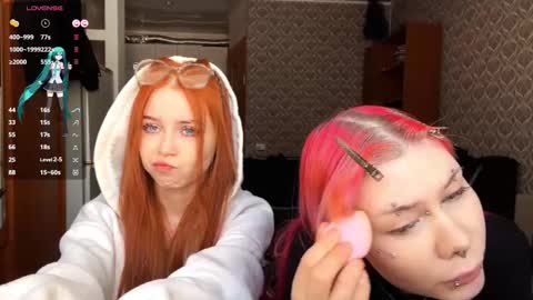 Snapshot of hananocha chatting on February 18, 7:15 am Tori and Asuna online show from February 18, 7:15 am