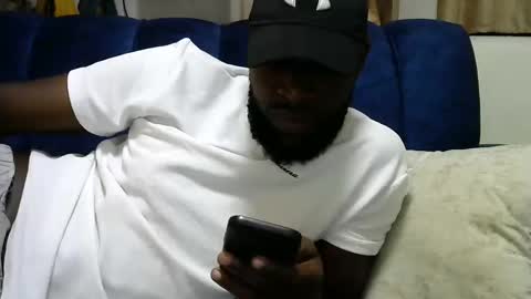 handsome king online show from January 3, 9:15 am