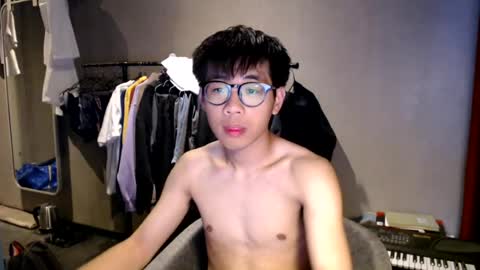 handsome_mannn online show from August 2, 7:23 pm