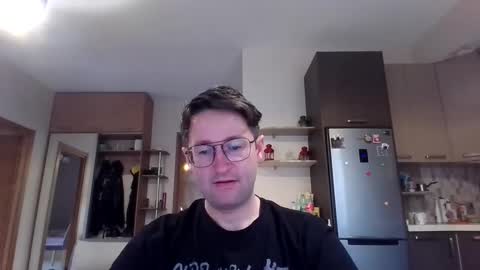 Snapshot of handsome_sasha chatting on September 28, 7:47 am Sasha online show from September 28, 7:47 am