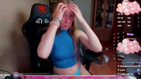 Snapshot of handsome_whale chatting on June 28, 11:38 am Mila online show from June 28, 11:38 am