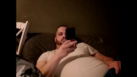 Handsomedaddy198923 online show from March 1, 5:31 am