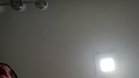 Handsomedaddy198923 online show from April 18, 6:06 am