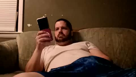 Snapshot of handsomedaddy198924 chatting on April 24, 7:11 am Handsomedaddy198923 online show from April 24, 7:11 am