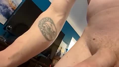 handsomerob42 online show from February 2, 8:07 pm