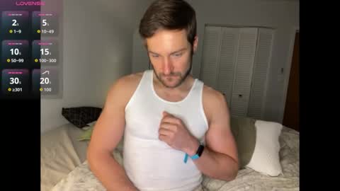 handsumhung online show from December 14, 7:07 pm