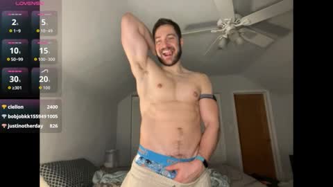 Snapshot of handsumhung chatting on February 3, 1:37 am handsumhung online show from February 3, 1:37 am