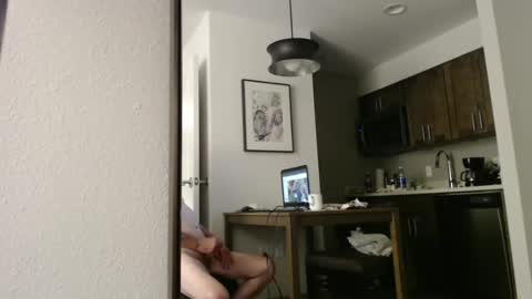 Snapshot of handyman33x chatting on February 28, 12:20 pm Handyman online show from February 28, 12:20 pm