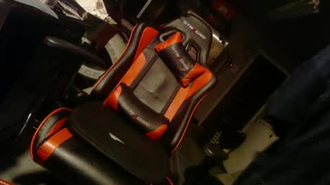 Snapshot of handyman5303 chatting on January 5, 5:51 am Handystudman online show from January 5, 5:51 am