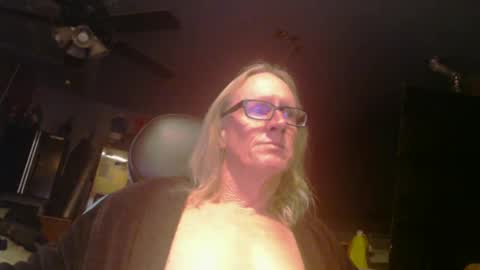 Snapshot of handyman5303 chatting on January 22, 8:51 am Handystudman online show from January 22, 8:51 am