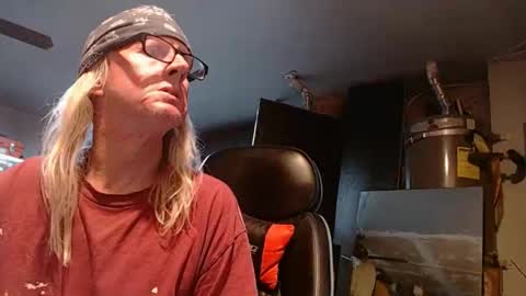 Snapshot of handystud33 chatting on November 5, 2:55 am handystud33 online show from November 5, 2:55 am