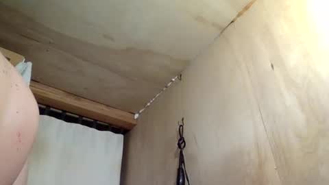 Snapshot of handywoody chatting on February 1, 10:47 am handywoody online show from February 1, 10:47 am