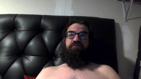 Snapshot of handywoody chatting on February 7, 2:26 am handywoody online show from February 7, 2:26 am