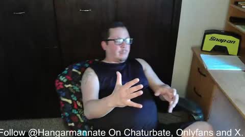 Snapshot of hangarmannate chatting on April 20, 8:10 pm Nate online show from April 20, 8:10 pm