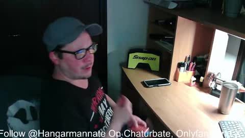 Snapshot of hangarmannate chatting on May 4, 1:12 am Nate online show from May 4, 1:12 am