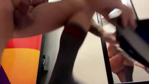 hangit0ut online show from December 16, 5:18 pm