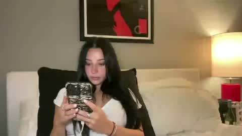 Snapshot of hangoutwithvanessa chatting on June 24, 3:49 am Vanessa online show from June 24, 3:49 am