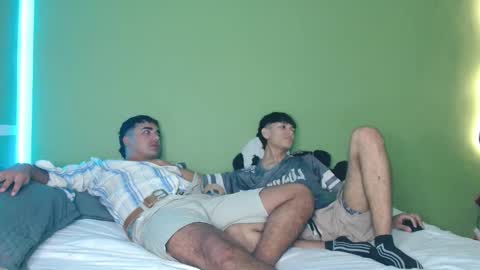 Snapshot of hank_hand chatting on November 13, 1:04 am hank_hand online show from November 13, 1:04 am