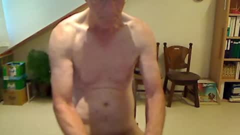 Snapshot of hankk54 chatting on July 28, 7:15 am hankk54 online show from July 28, 7:15 am