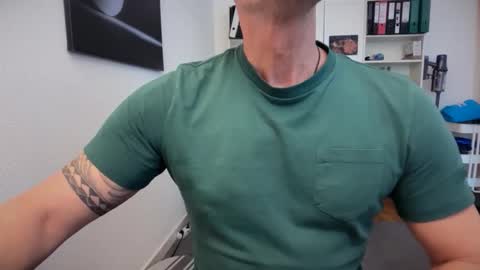 hanky online show from February 16, 2:13 pm