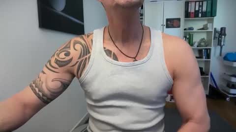 hanky online show from March 27, 8:37 am