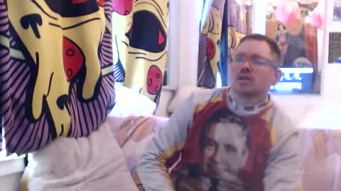 hank rams online show from December 16, 7:52 pm