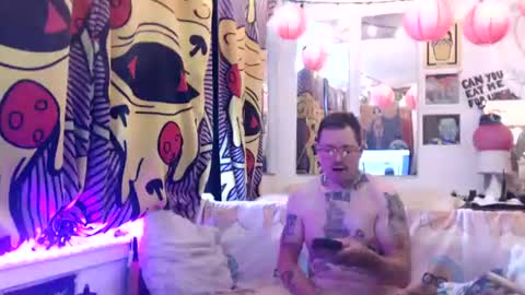 Snapshot of hankrams chatting on June 25, 1:48 pm hank rams online show from June 25, 1:48 pm