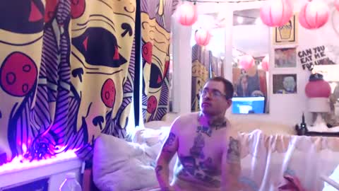 Snapshot of hankrams chatting on June 26, 1:26 pm hank rams online show from June 26, 1:26 pm