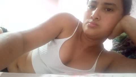 Snapshot of hann675654 chatting on July 21, 7:49 pm Hann675654 online show from July 21, 7:49 pm
