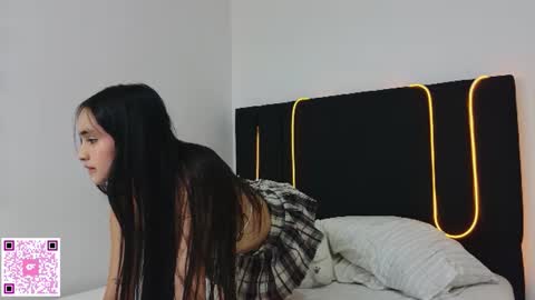 Snapshot of hanna_botero chatting on June 26, 4:39 am hanna_botero online show from June 26, 4:39 am
