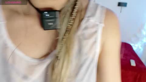 Snapshot of hanna_brownsxy chatting on March 4, 11:00 pm hanna_brownsxy online show from March 4, 11:00 pm