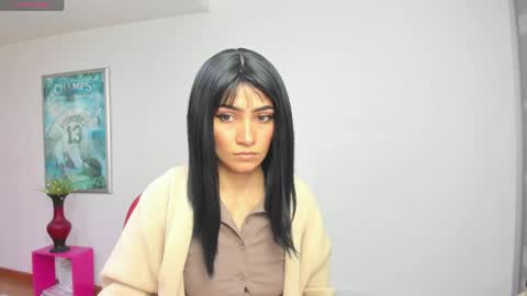 Snapshot of hanna_chloe chatting on May 3, 12:55 pm Sara online show from May 3, 12:55 pm
