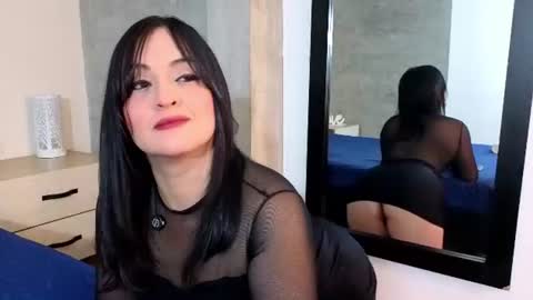 Snapshot of hanna_gatess chatting on June 27, 11:48 am ANA online show from June 27, 11:48 am