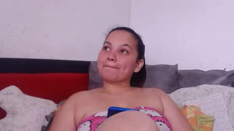 Snapshot of hanna_grray chatting on April 24, 5:26 pm Hanna online show from April 24, 5:26 pm