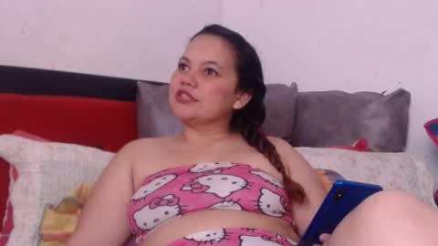 Snapshot of hanna_grray chatting on May 12, 8:17 pm Hanna online show from May 12, 8:17 pm