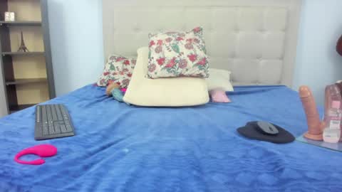 Snapshot of hanna_hornyx20 chatting on May 15, 11:12 pm hanna_hornyx20 online show from May 15, 11:12 pm