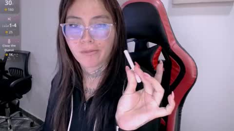 Snapshot of hanna_hot77 chatting on March 9, 8:46 pm mara online show from March 9, 8:46 pm