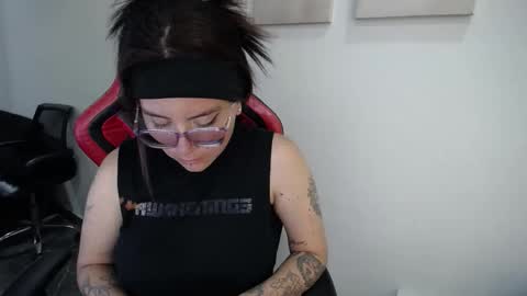 Snapshot of hanna_hot77 chatting on March 14, 9:20 pm mara online show from March 14, 9:20 pm