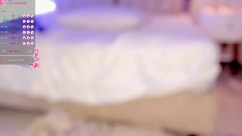 Snapshot of hanna_lee02 chatting on December 21, 4:25 pm Hanna Lee online show from December 21, 4:25 pm