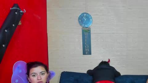 Hanna online show from October 31, 4:02 am