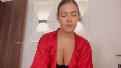 Snapshot of hanna_risso chatting on April 10, 6:01 pm HANNA online show from April 10, 6:01 pm