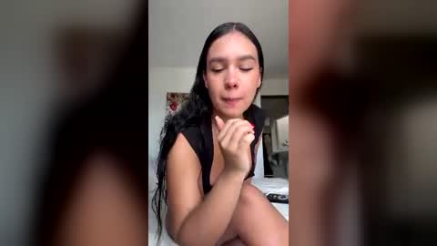 Snapshot of hanna_risso chatting on July 2, 6:36 pm HANNA online show from July 2, 6:36 pm