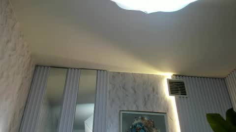 Snapshot of hanna_slut chatting on June 9, 2:01 am EVA online show from June 9, 2:01 am