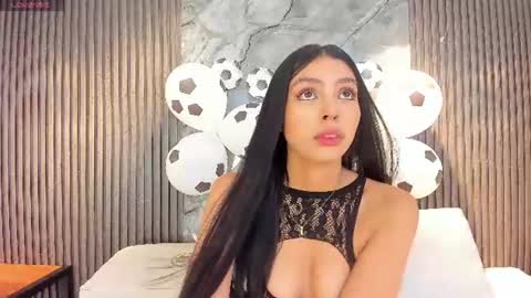 Hanna S online show from June 26, 11:47 am
