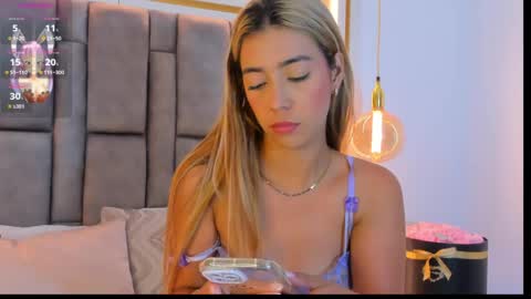 Snapshot of hannabronw chatting on April 21, 2:51 am Eliana online show from April 21, 2:51 am