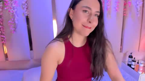 hannacollins_2 online show from February 27, 1:33 pm